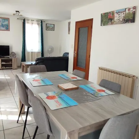 Rue Gainekoa 1er Etage Апартаменты *